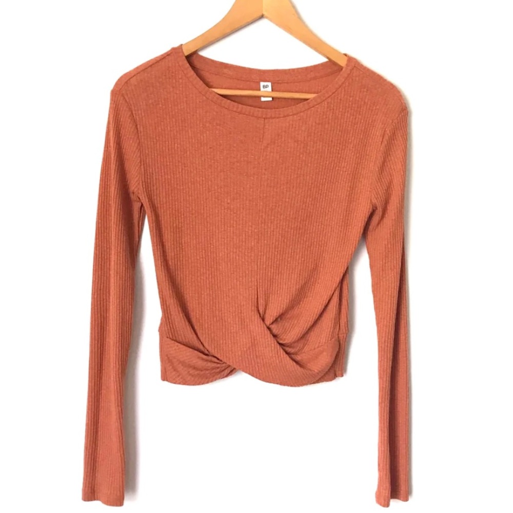 XL Ribbed Long Sleeve Front Twist Top